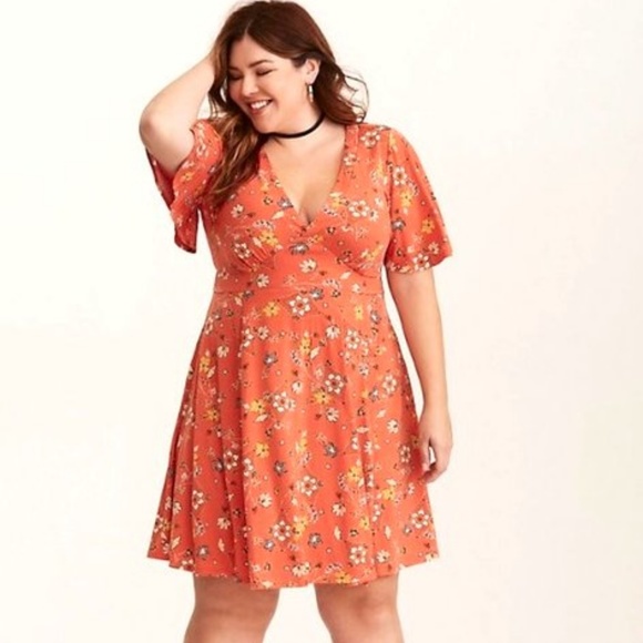 torrid Dresses & Skirts - EUC Pretty Torrid Floral Dress 3X